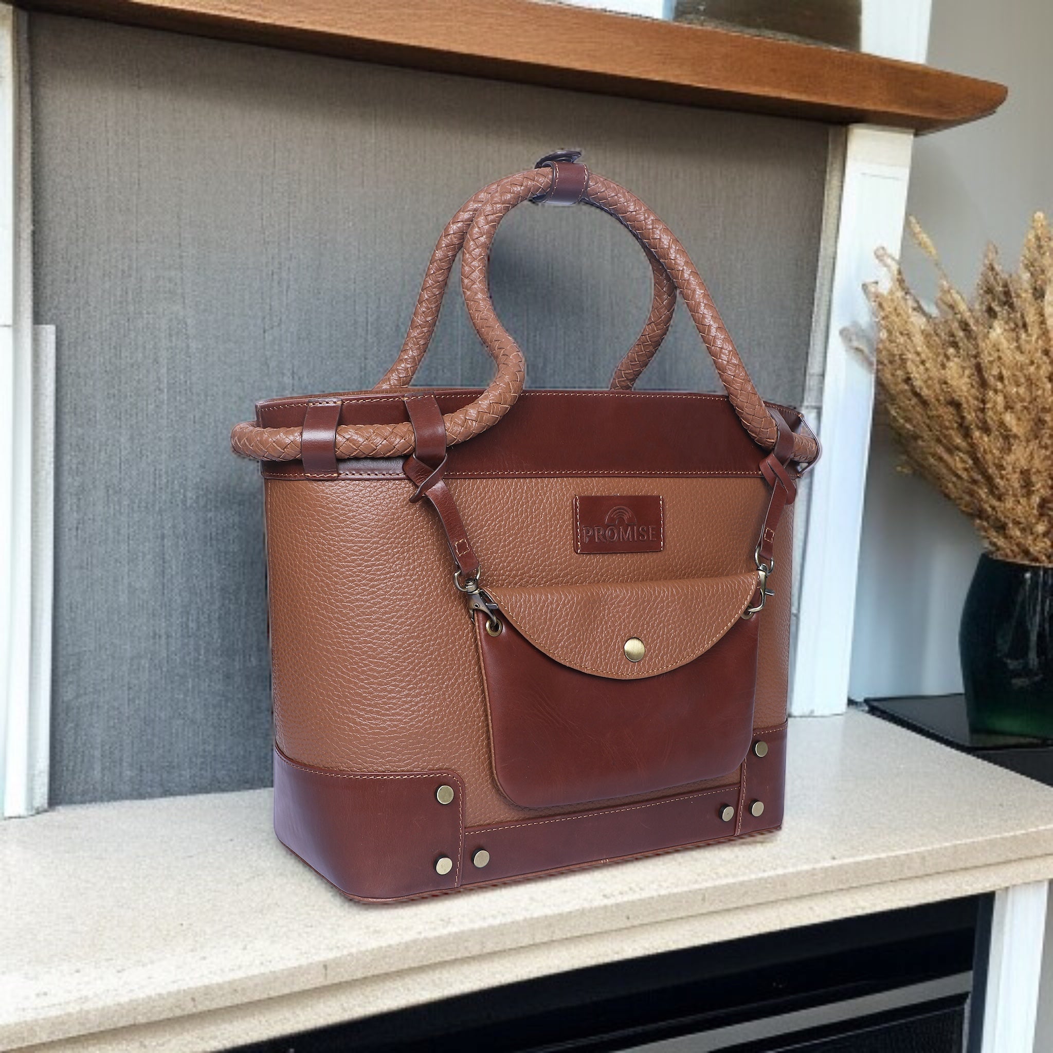 Lyla Handbag - Tan & Brown