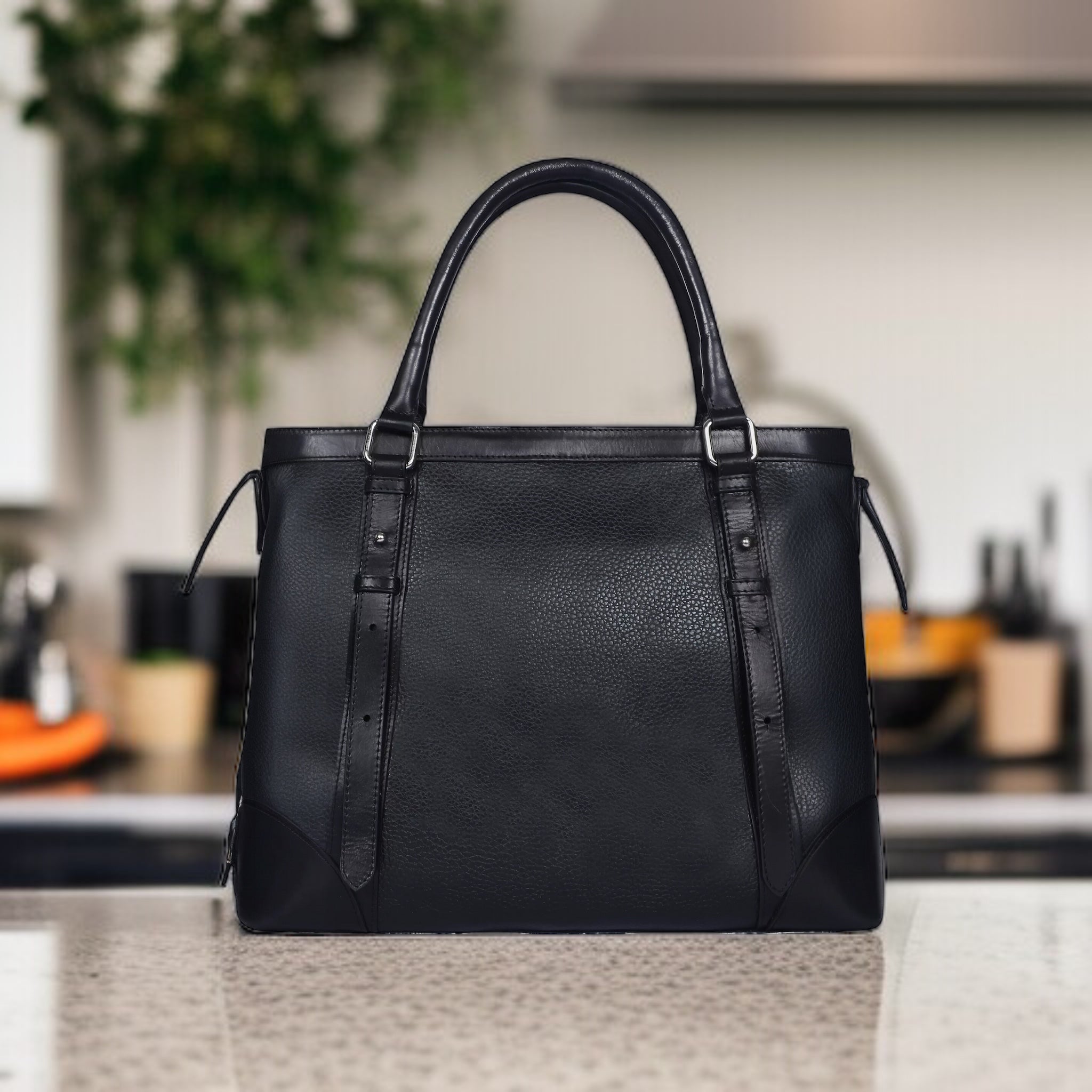 Lynda Handbag - Black