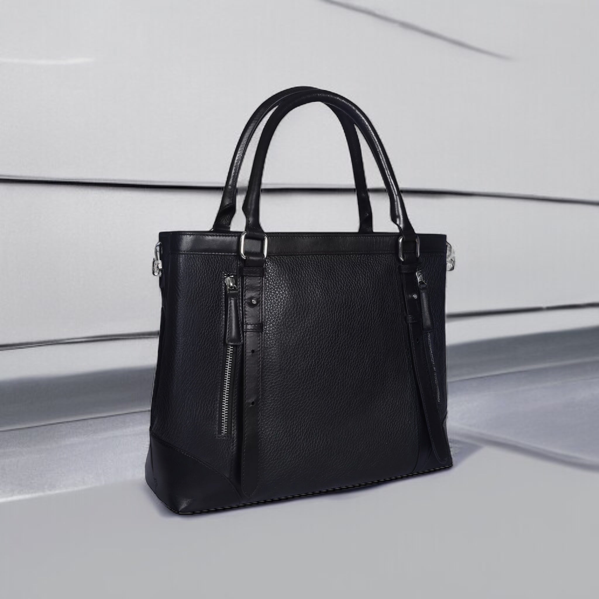 Lynda Handbag - Black
