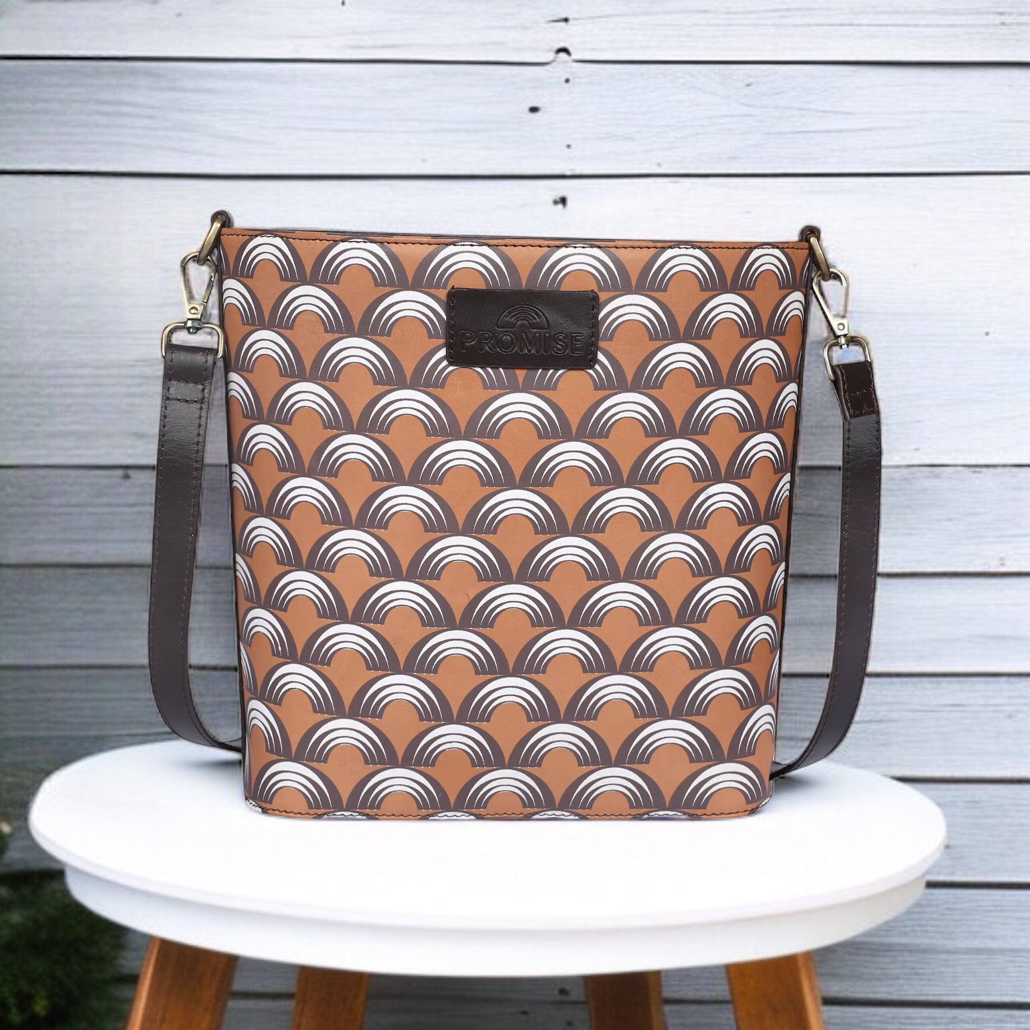 Carlie Bucket Printed Bag